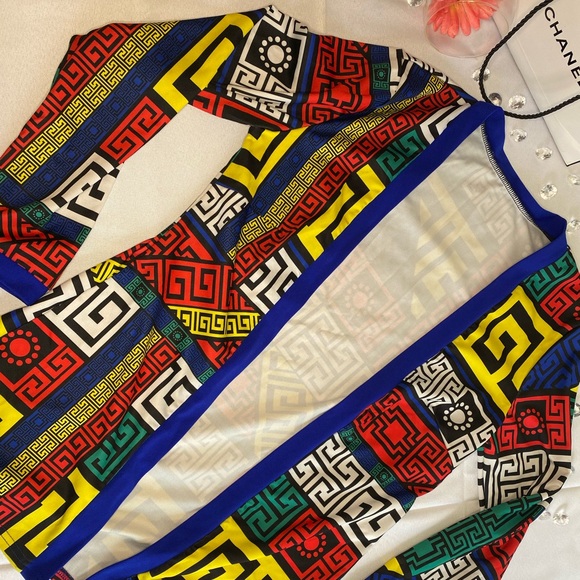 Short Set - Picture 2 of 4